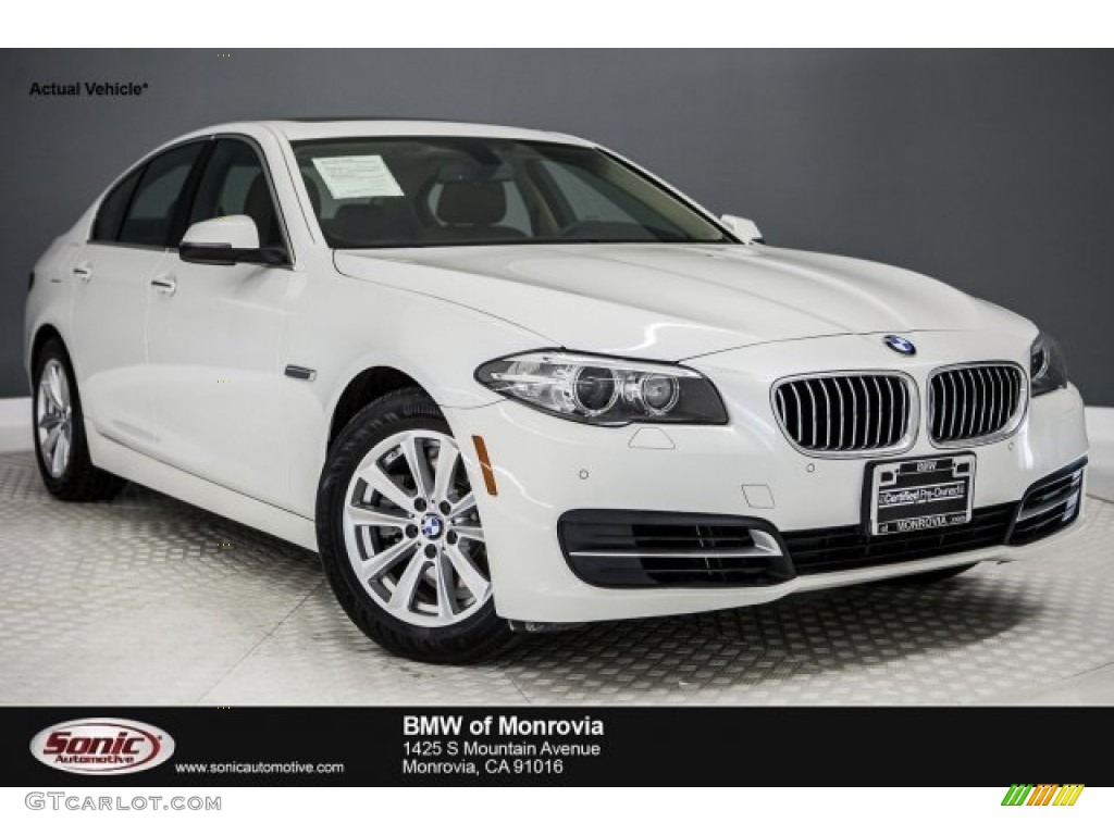 Mineral White Metallic BMW 5 Series