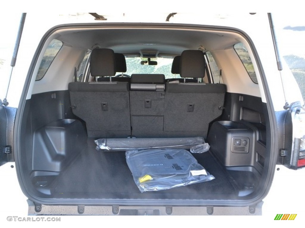 2016 4Runner SR5 4x4 - Super White / Black photo #8