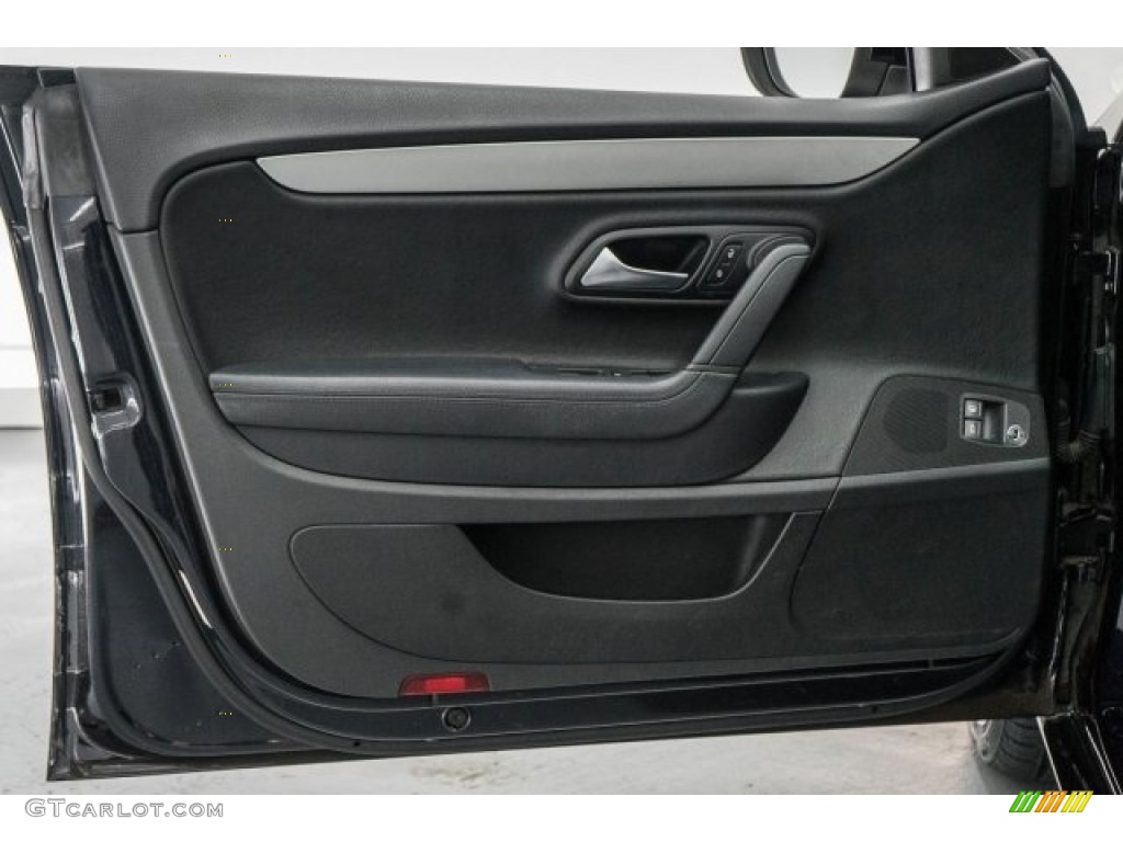 2010 CC Sport - Deep Black Metallic / Black photo #22