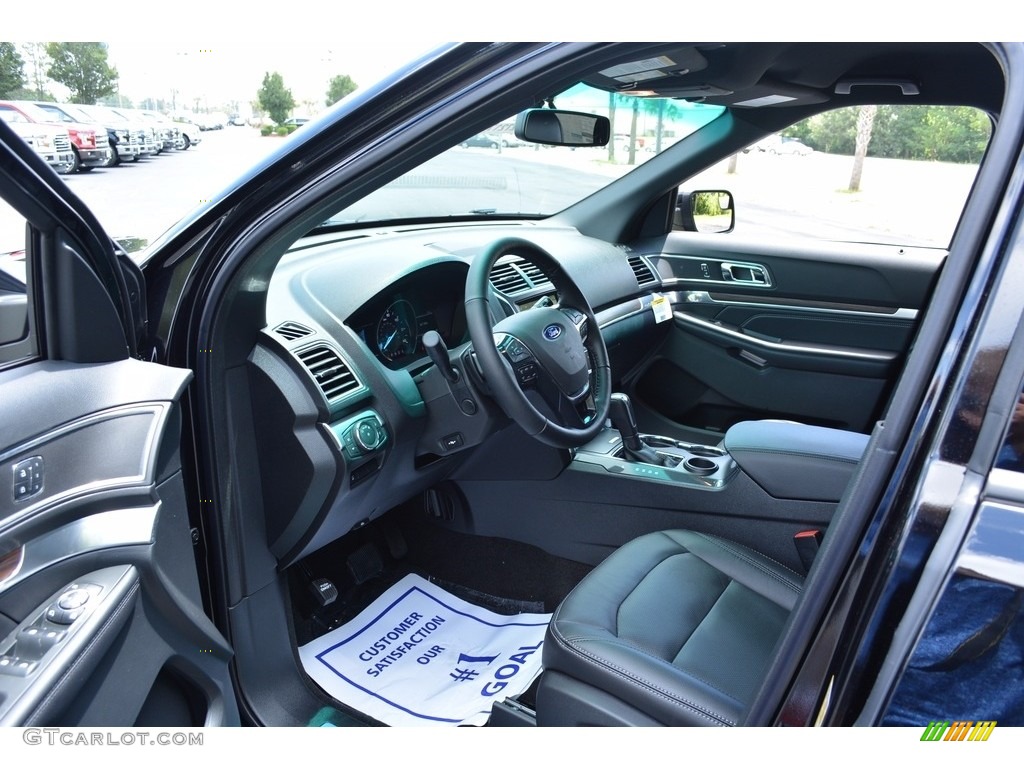 2017 Explorer Limited - Shadow Black / Ebony Black photo #22