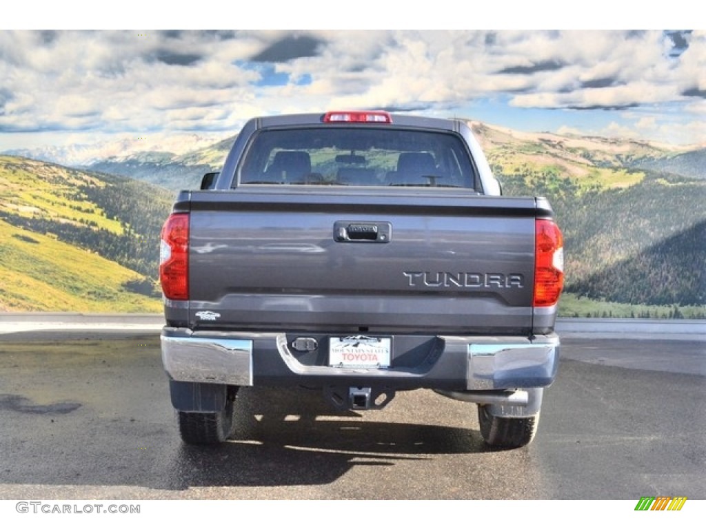 2017 Tundra SR5 CrewMax 4x4 - Magnetic Gray Metallic / Black photo #4