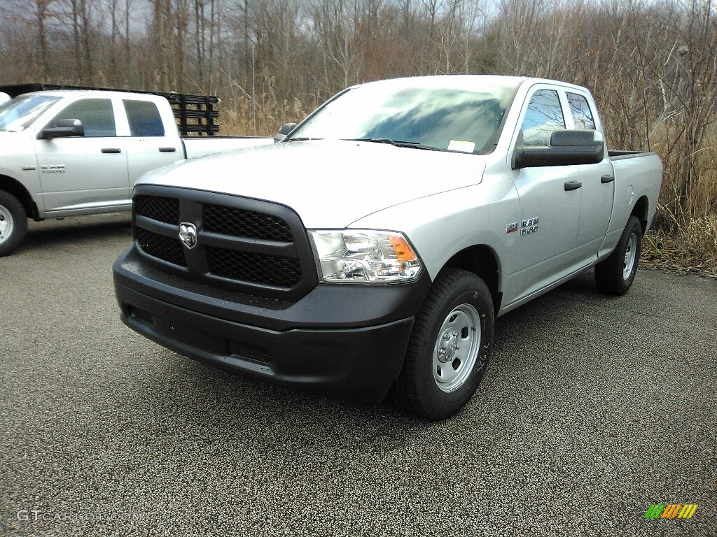2017 1500 Express Quad Cab 4x4 - Bright Silver Metallic / Black/Diesel Gray photo #1