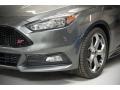 2017 Magnetic Ford Focus ST Hatch  photo #2