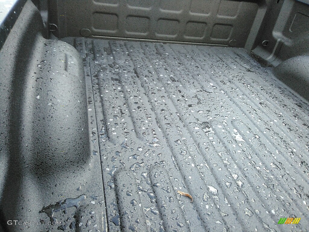 2017 1500 Express Quad Cab 4x4 - Bright Silver Metallic / Black/Diesel Gray photo #9