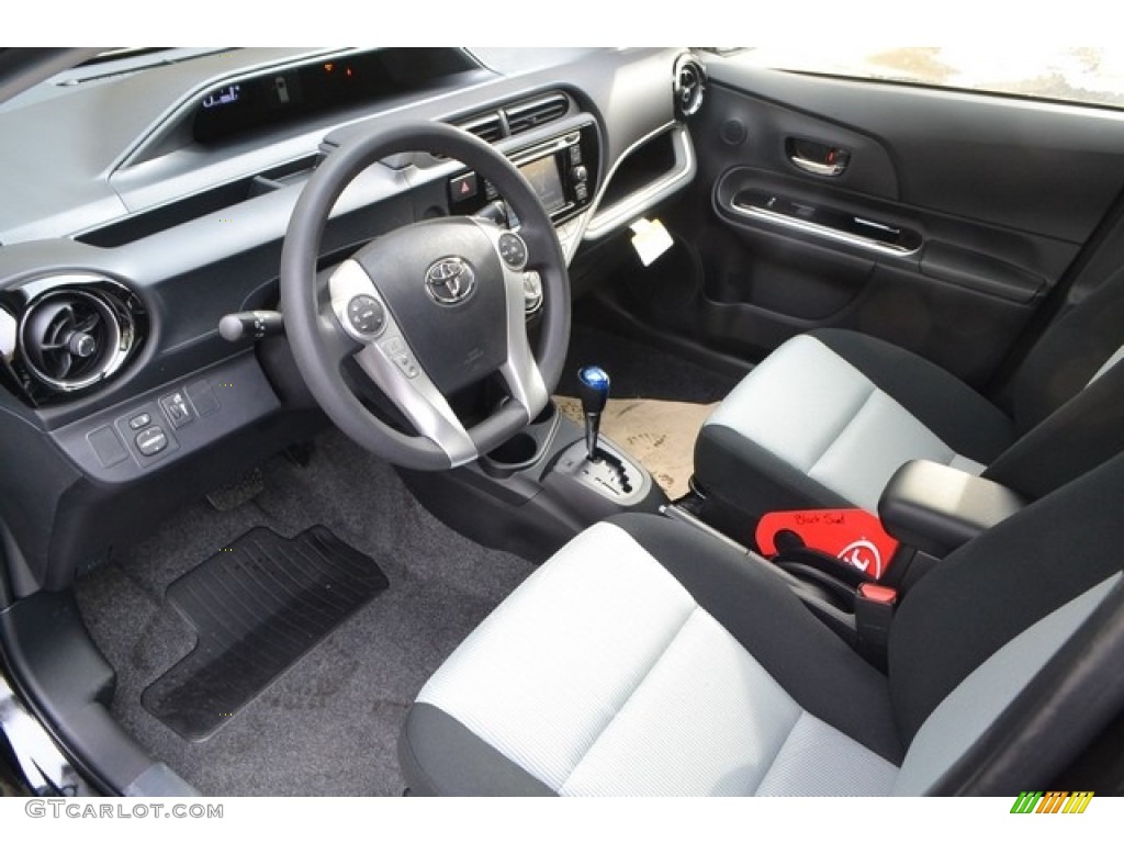2016 Prius c Two - Black Sand Pearl / Ash/Black photo #5