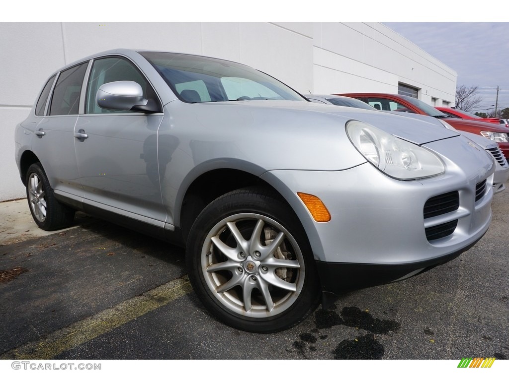 2004 Porsche Cayenne S Exterior Photos