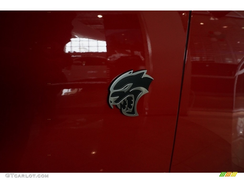 2017 Dodge Charger SRT Hellcat Marks and Logos Photo #117921382