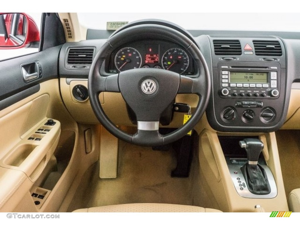 2008 Jetta SE Sedan - Salsa Red / Pure Beige photo #4