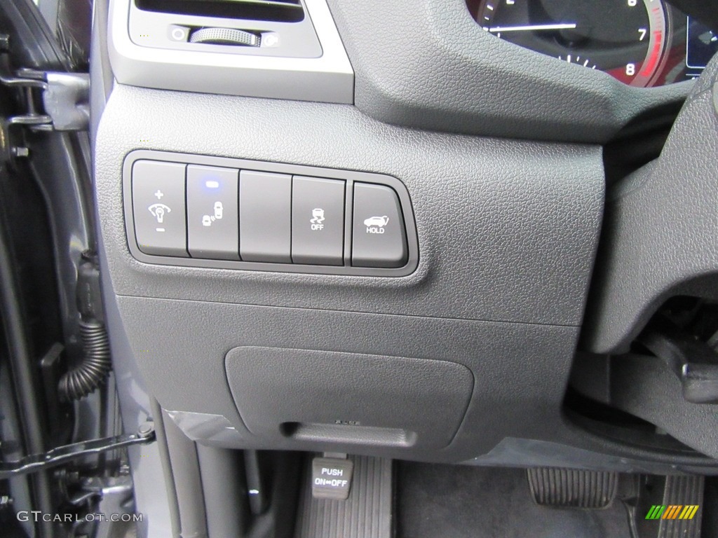 2017 Hyundai Tucson Sport Controls Photos