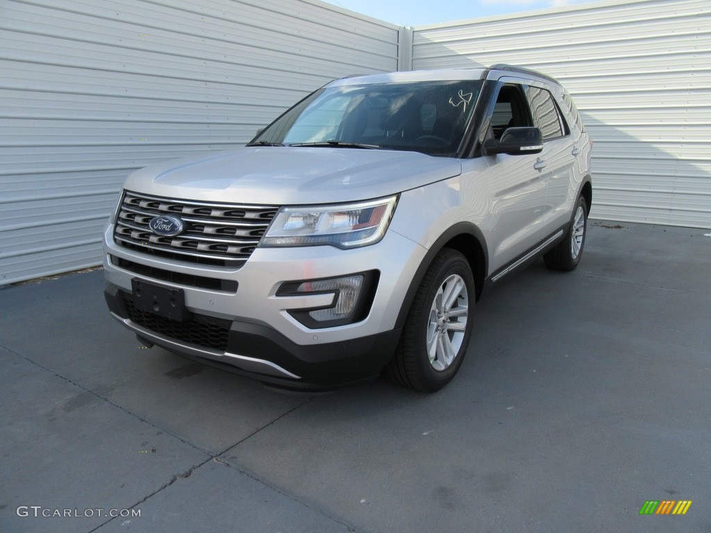 2017 Explorer XLT - Ingot Silver / Ebony Black photo #7