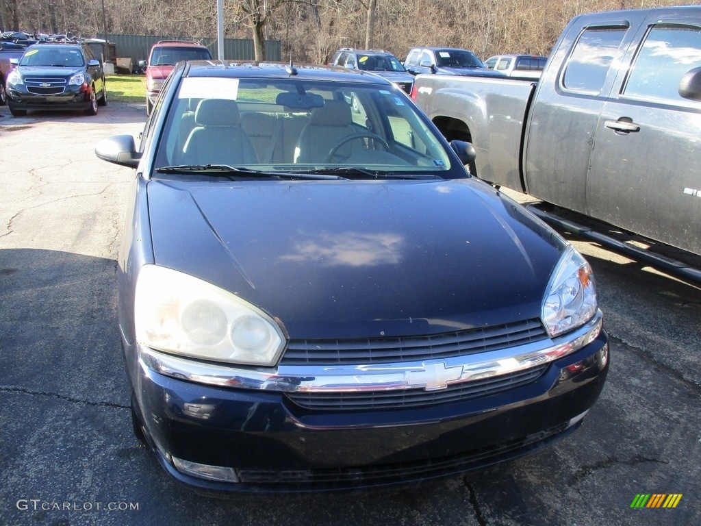 2004 Malibu Maxx LT Wagon - Navy Blue Metallic / Gray photo #2