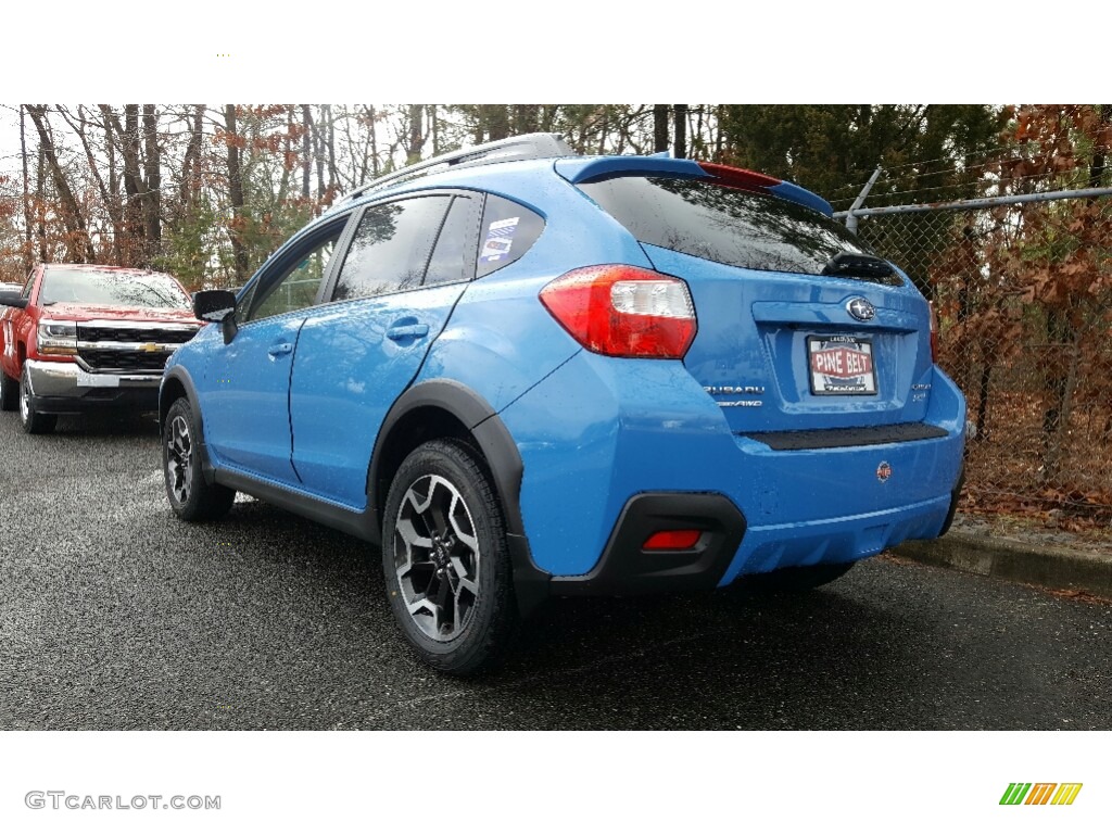 2017 Crosstrek 2.0i Limited - Hyper Blue / Black photo #4