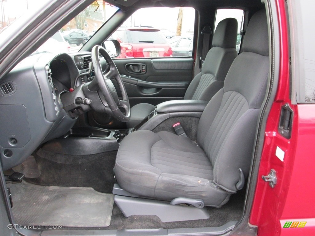 2003 S10 ZR2 Extended Cab 4x4 - Victory Red / Graphite photo #11