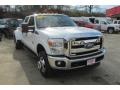 Oxford White - F350 Super Duty XLT Crew Cab 4x4 DRW Photo No. 3