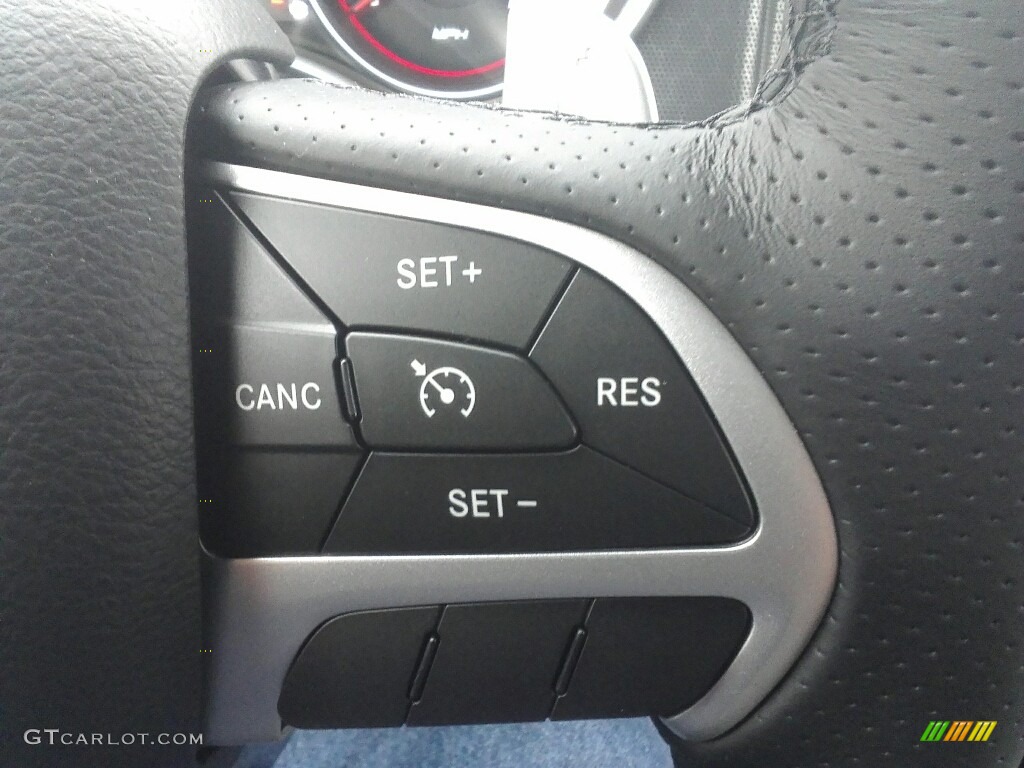 2017 Dodge Charger R/T Scat Pack Controls Photo #117943478