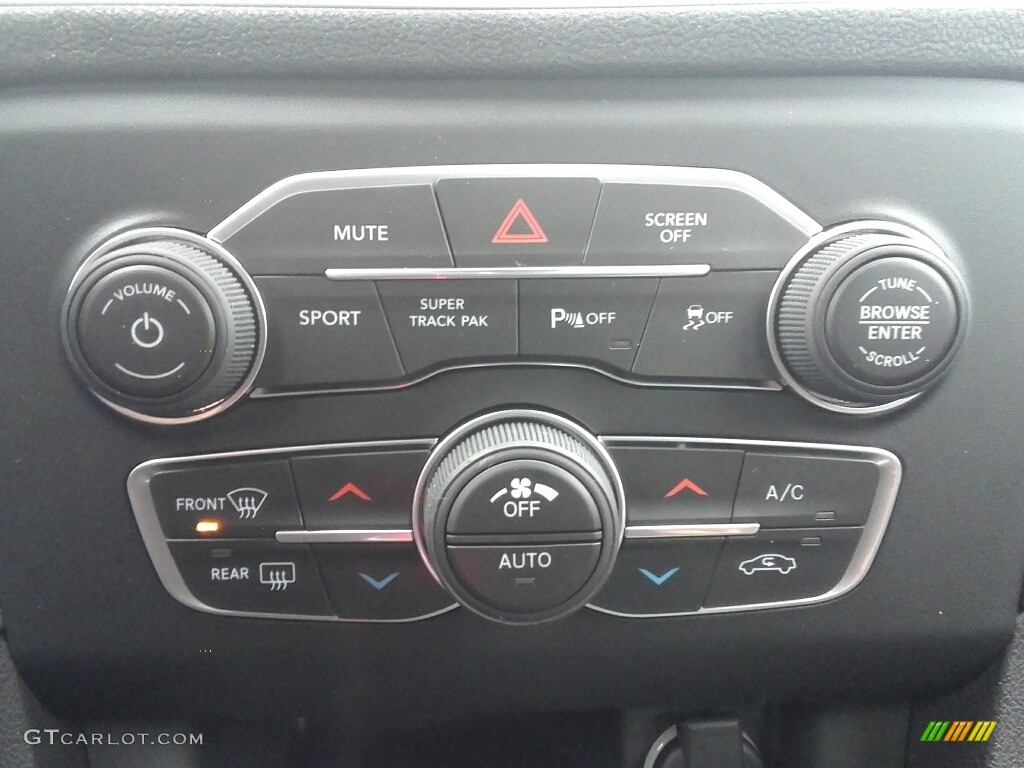 2017 Dodge Charger R/T Scat Pack Controls Photo #117943661