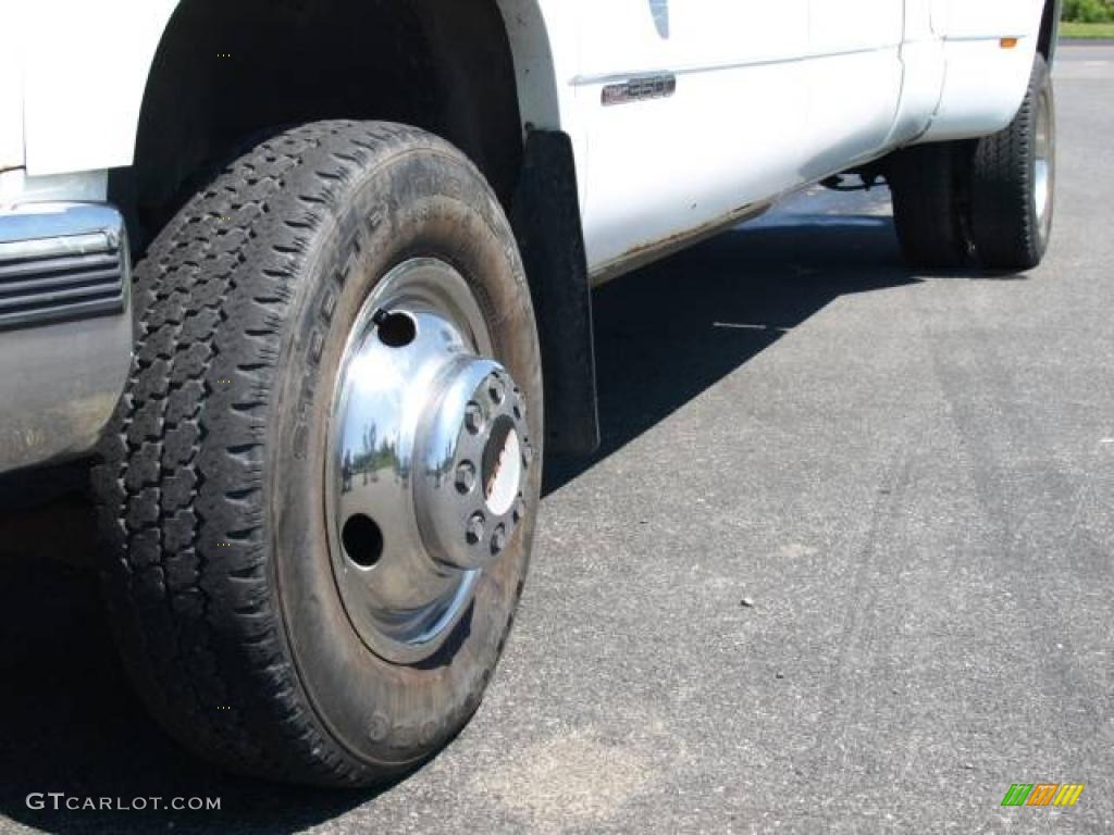 1998 Sierra 3500 SLE Crew Cab 4x4 - Olympic White / Red photo #6