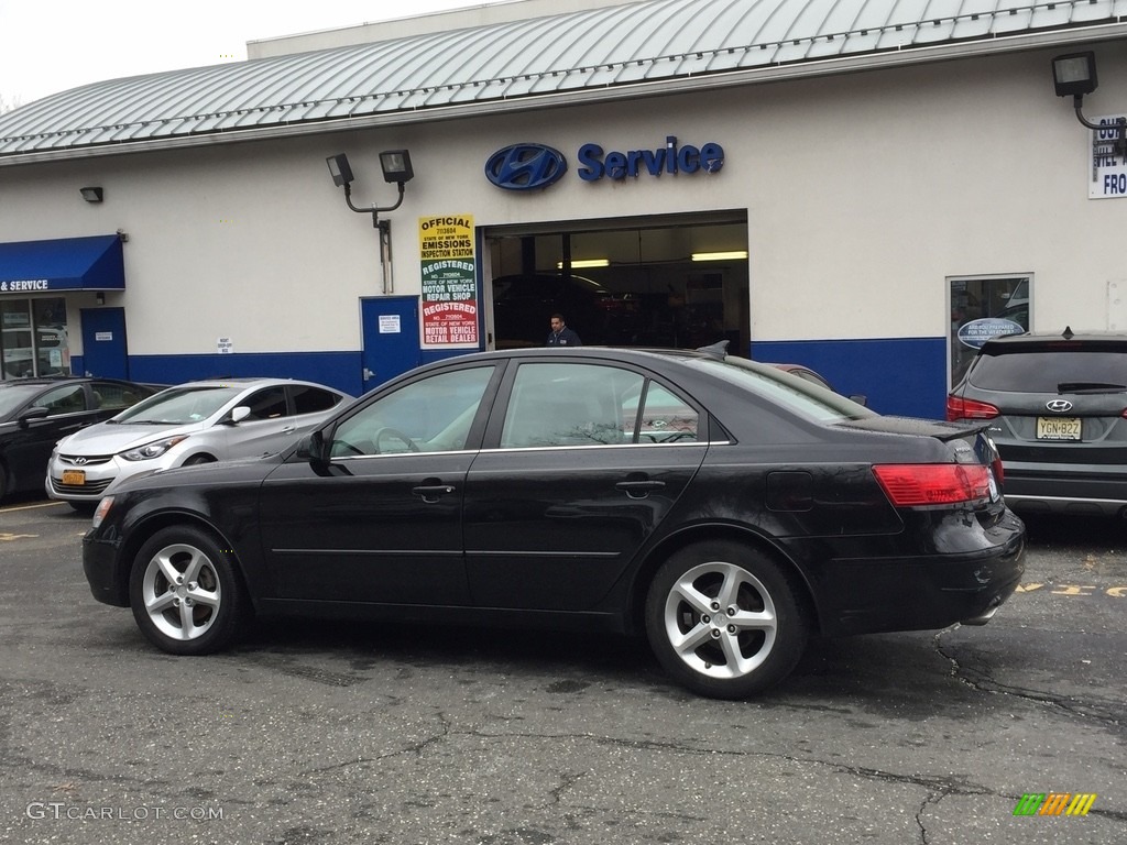2010 Sonata SE V6 - Ebony Black / Gray photo #6