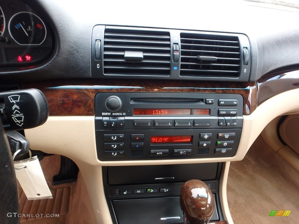 2004 3 Series 330xi Sedan - Black Sapphire Metallic / Sand photo #13