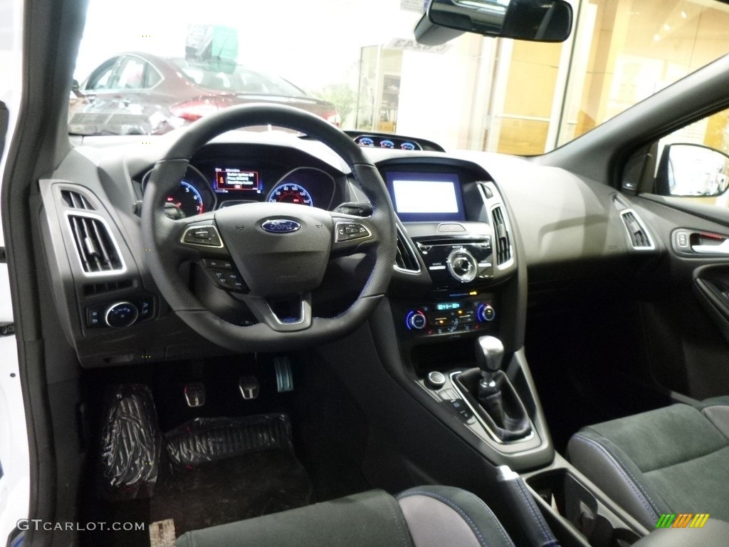 Charcoal Black Recaro RS logo Interior 2016 Ford Focus RS Photo #117950108