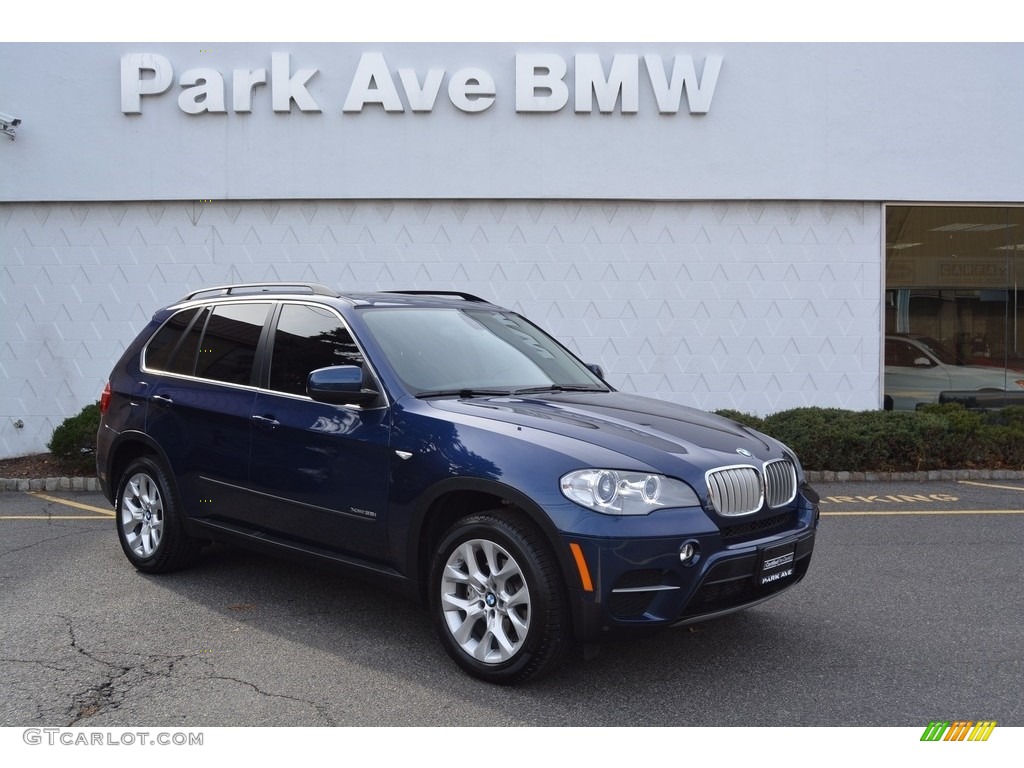2013 X5 xDrive 35i Premium - Deep Sea Blue Metallic / Black photo #1