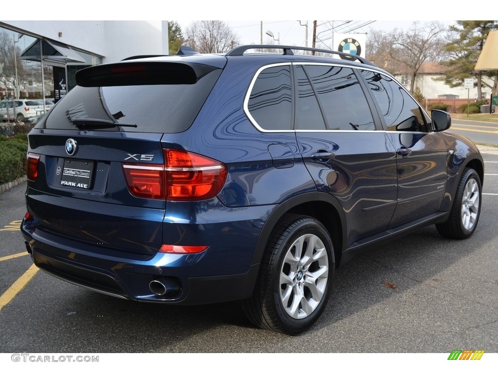 2013 X5 xDrive 35i Premium - Deep Sea Blue Metallic / Black photo #3