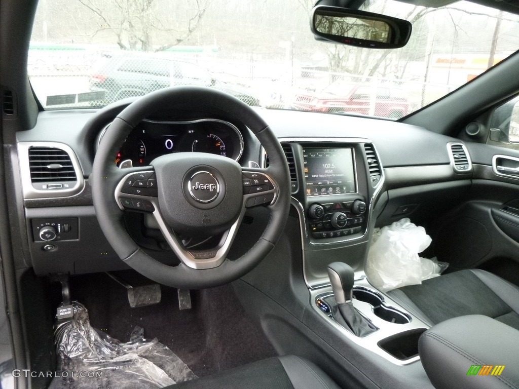2017 Jeep Grand Cherokee Laredo 4x4 Interior Color Photos