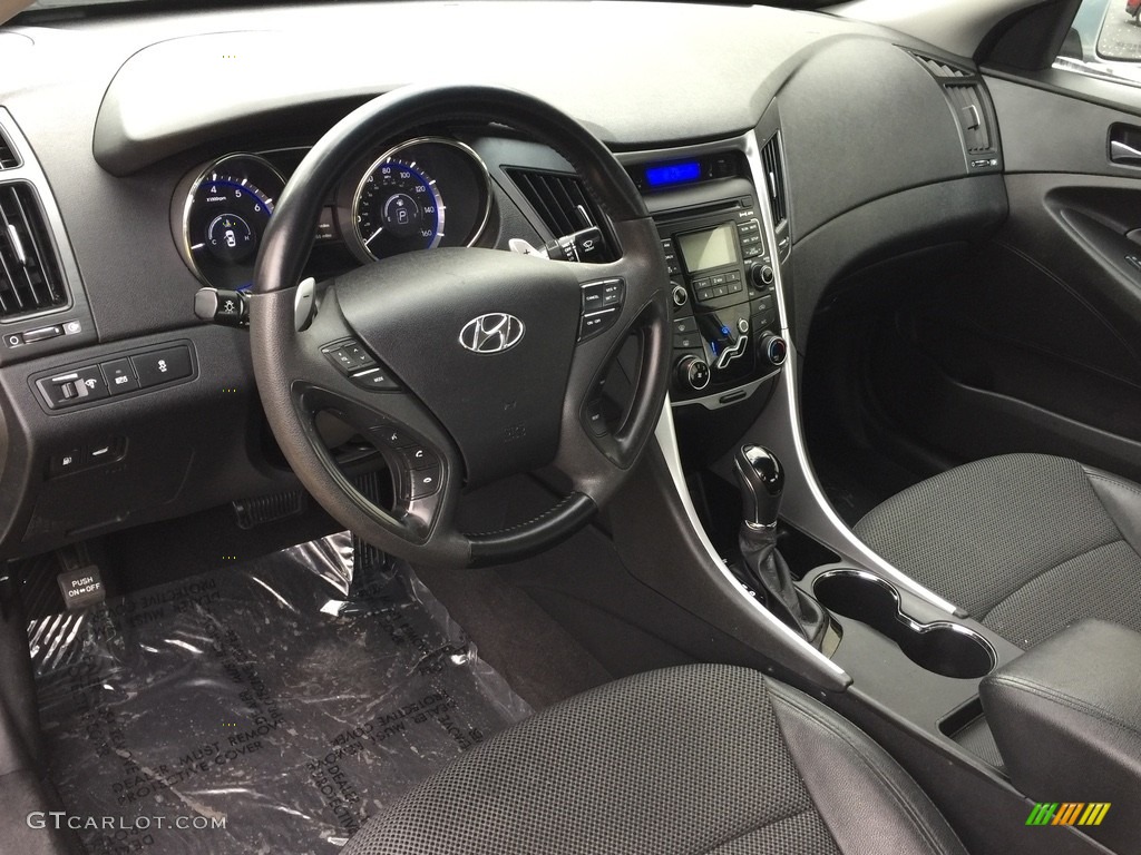 2011 Sonata SE - Iridescent Silver Blue Metallic / Black photo #9