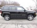 Black - Patriot Latitude 4x4 Photo No. 7