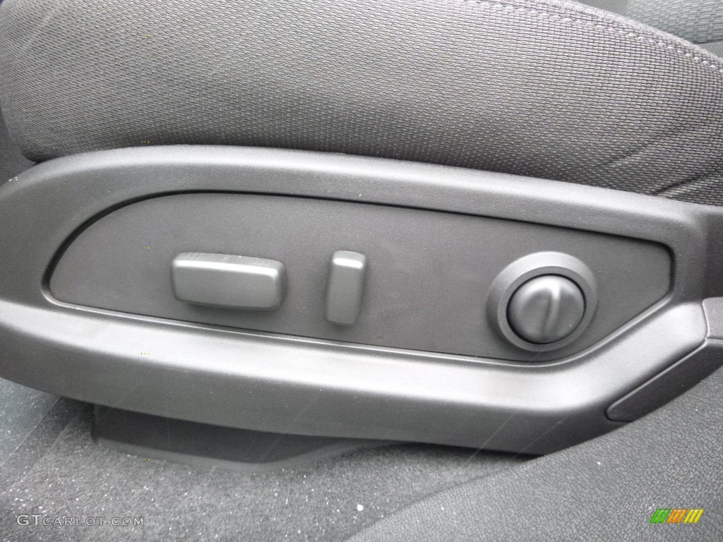 2017 Traverse LT AWD - Silver Ice Metallic / Ebony photo #15