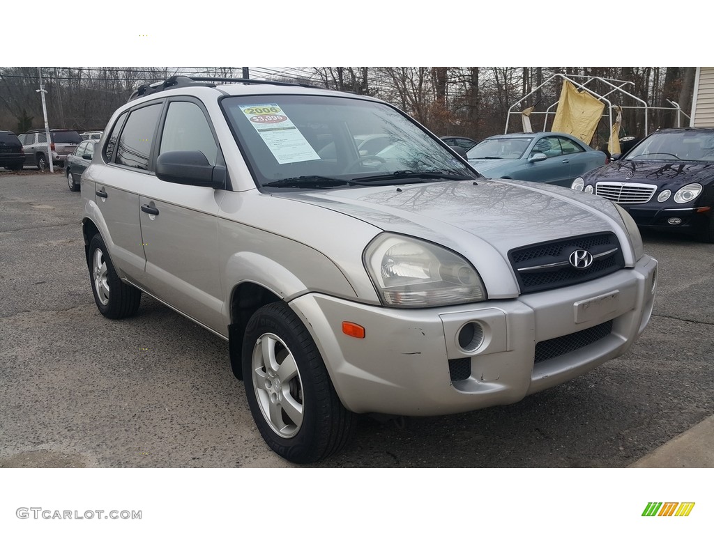 2006 Tucson GL - Sahara Silver / Beige photo #1