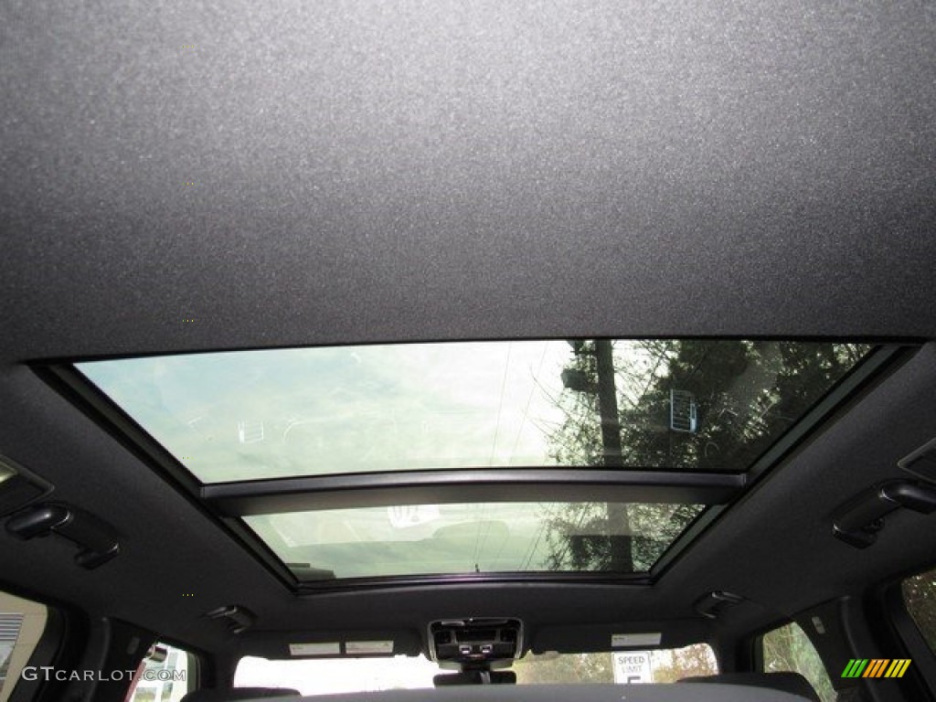 2017 Land Rover Range Rover Supercharged Sunroof Photo #117956378