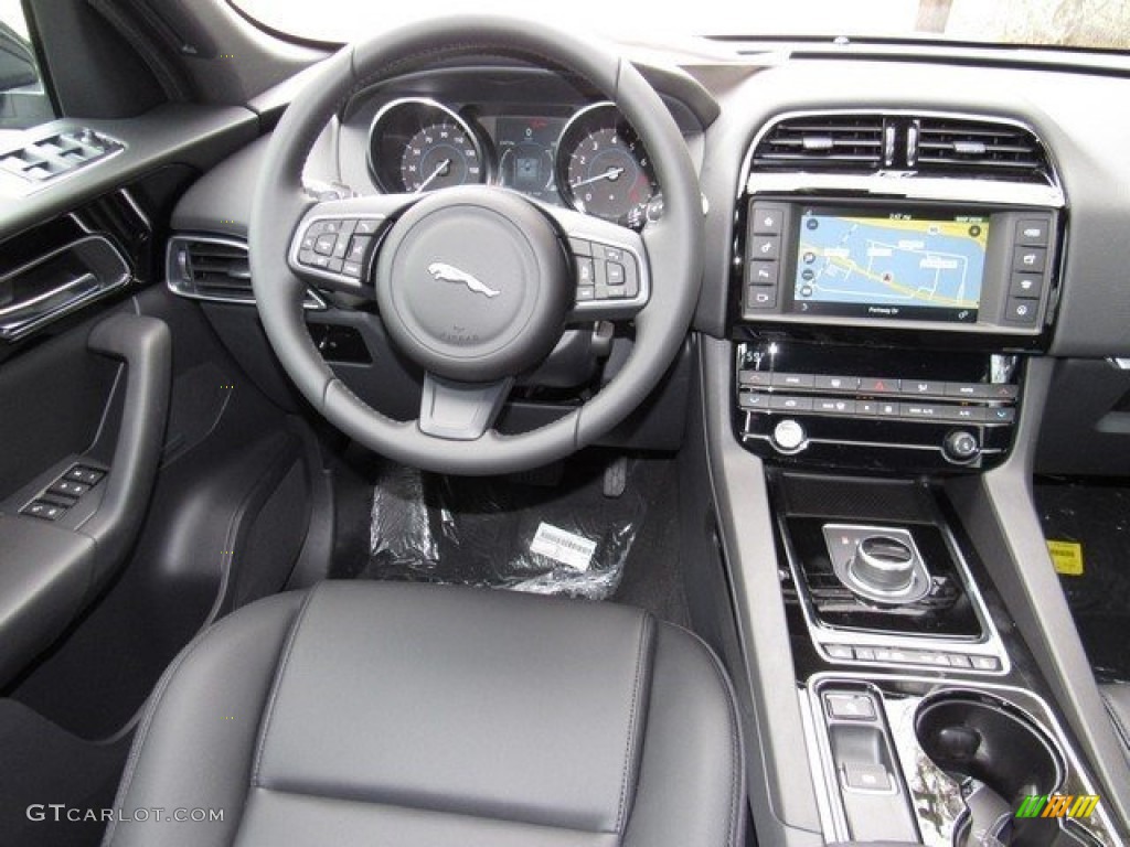 2017 Jaguar F-PACE 35t AWD Premium Jet Dashboard Photo #117957011