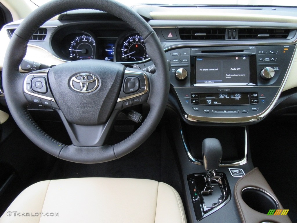 2017 Toyota Avalon XLE Dashboard Photos