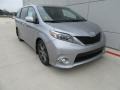 2017 Silver Sky Metallic Toyota Sienna SE  photo #2