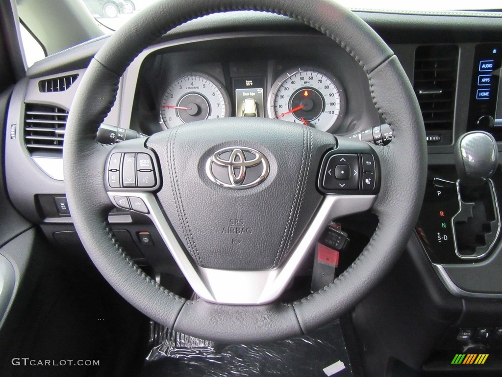 2017 Toyota Sienna SE Steering Wheel Photos