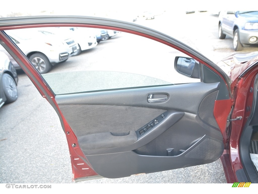2012 Altima 2.5 S - Red Alert / Charcoal photo #20