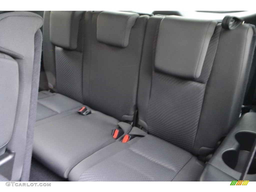 2017 Toyota Highlander LE AWD Rear Seat Photo #117966647