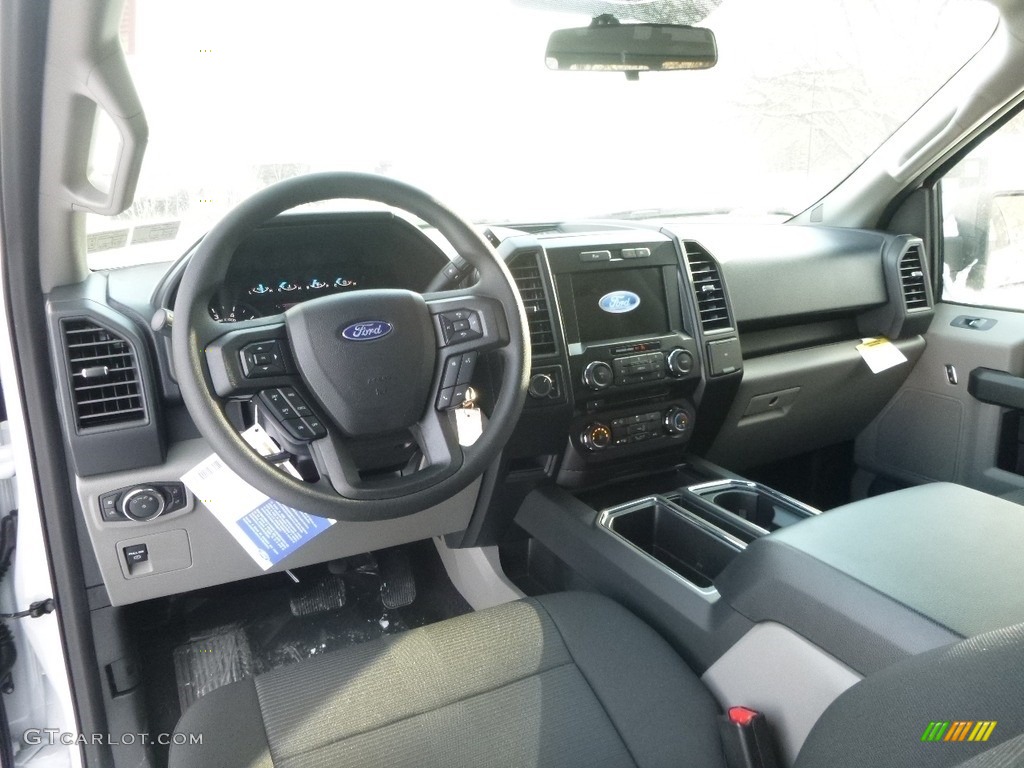 2017 F150 XL SuperCrew 4x4 - Oxford White / Black photo #13