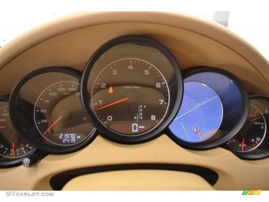2014 Cayenne  - Umber Metallic / Luxor Beige photo #29
