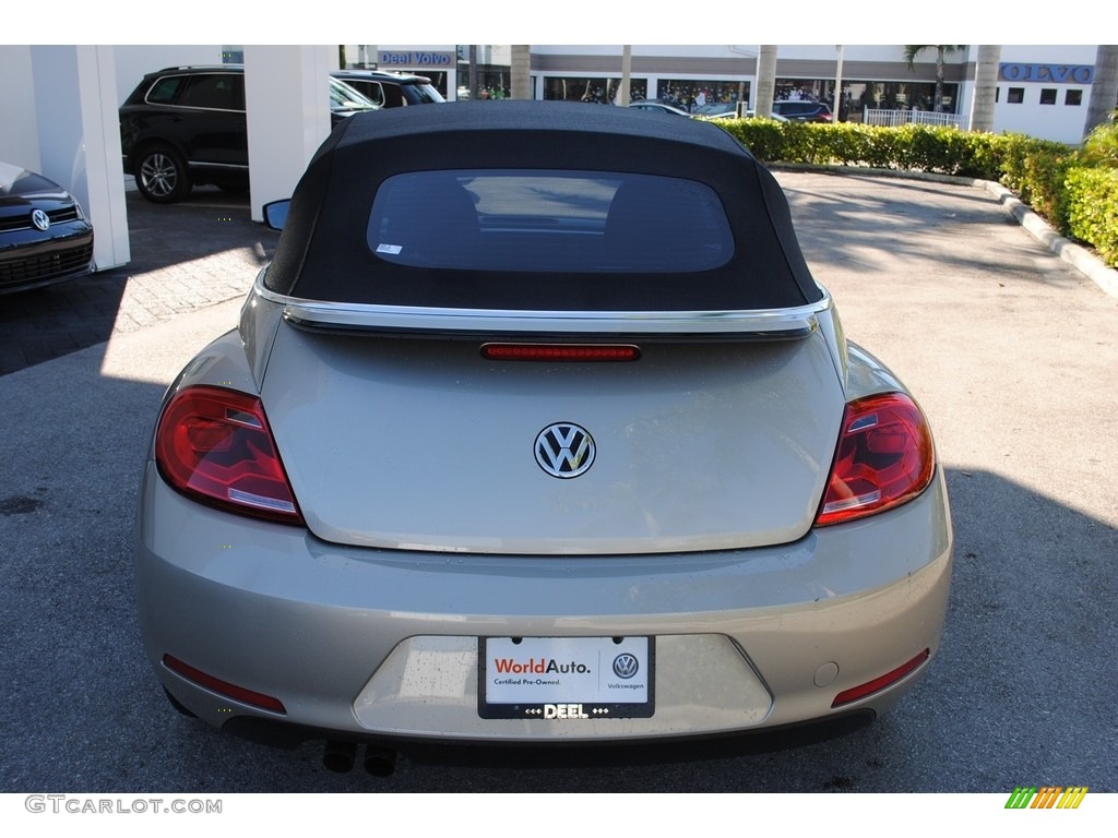 2014 Beetle 2.5L Convertible - Moonrock Silver Metallic / Titan Black photo #8