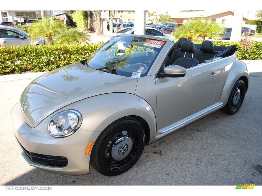 2014 Beetle 2.5L Convertible - Moonrock Silver Metallic / Titan Black photo #11