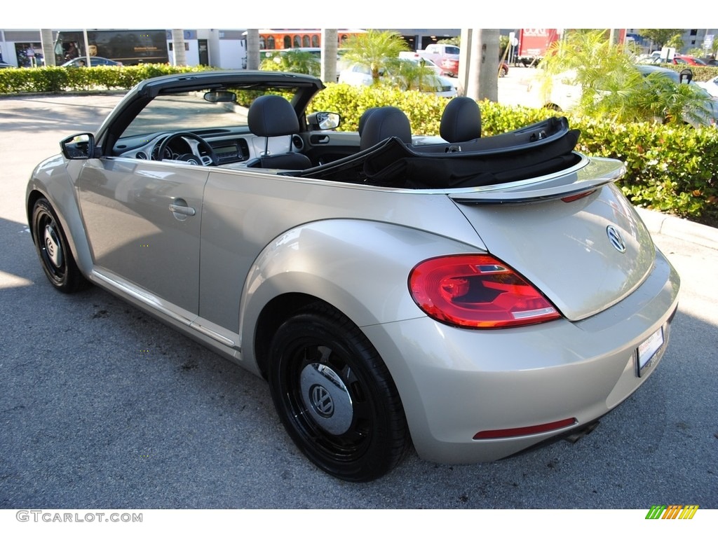 2014 Beetle 2.5L Convertible - Moonrock Silver Metallic / Titan Black photo #12