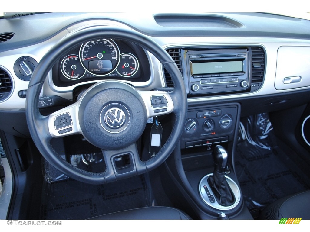 2014 Beetle 2.5L Convertible - Moonrock Silver Metallic / Titan Black photo #18