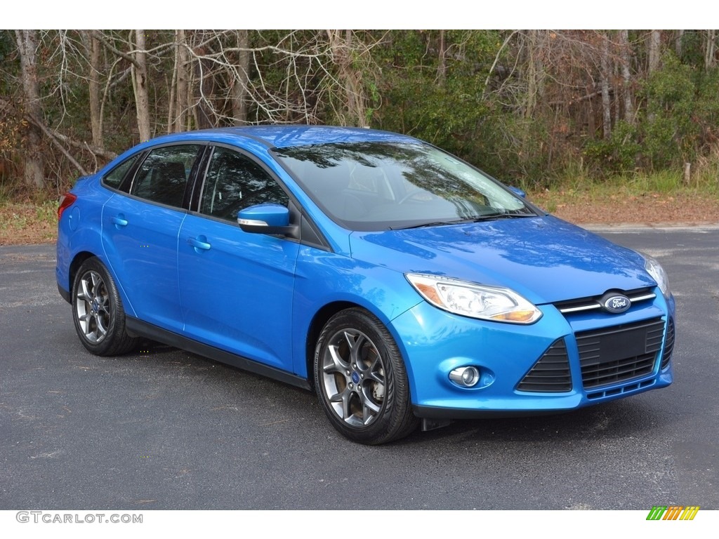 2013 Focus SE Sedan - Blue Candy / Charcoal Black photo #1
