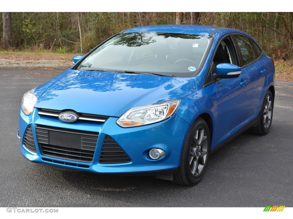 2013 Focus SE Sedan - Blue Candy / Charcoal Black photo #9