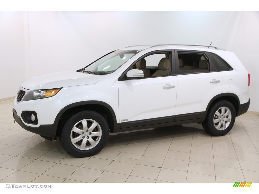 2011 Sorento LX AWD - Snow White Pearl / Beige photo #3