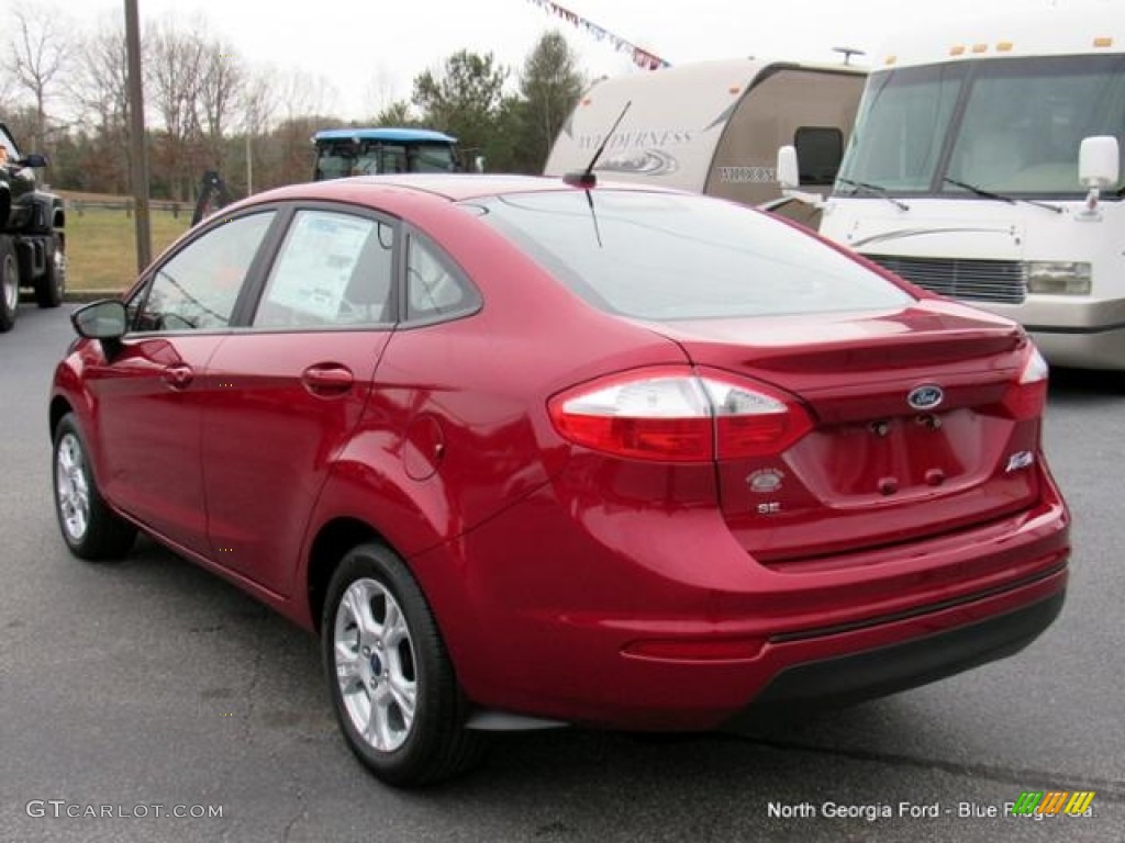 2016 Fiesta SE Sedan - Ruby Red Metallic / Charcoal Black photo #3