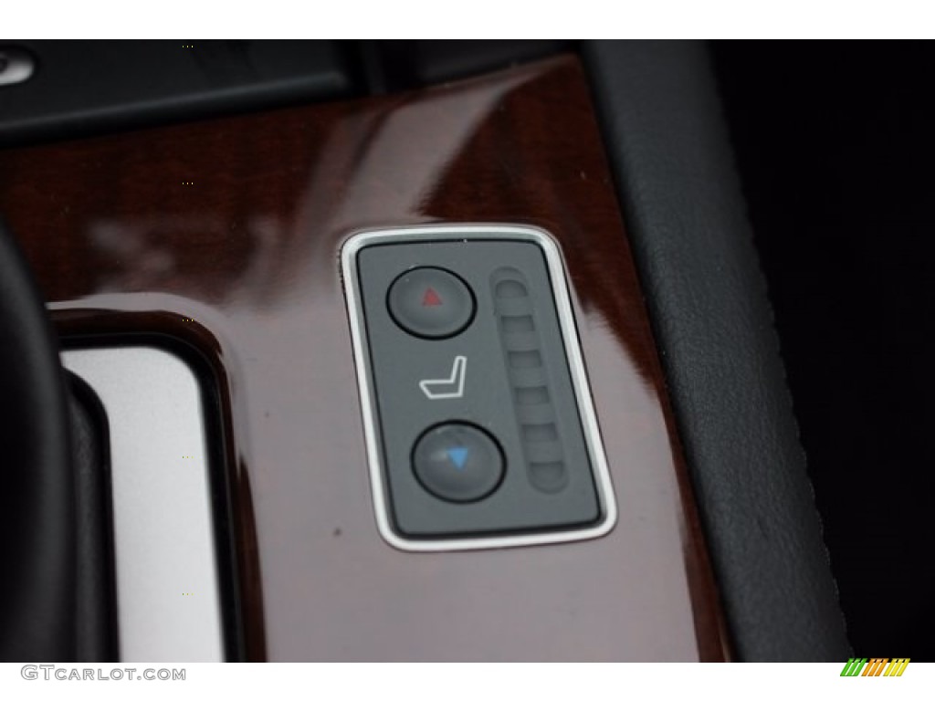 2010 RL Technology - Silver Jade Metallic / Ebony photo #38