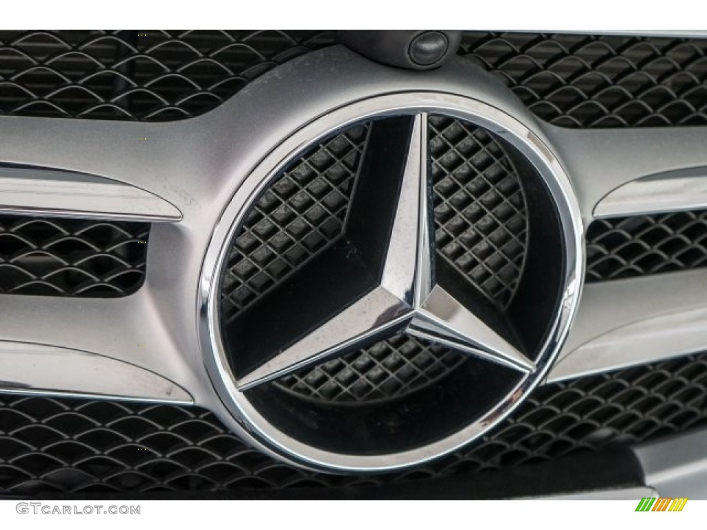 2016 Mercedes-Benz C 300 Sedan Marks and Logos Photo #117981372